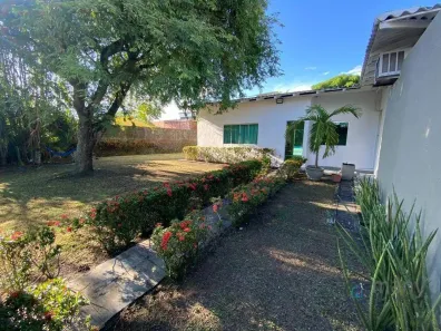 Casa de Condomínio com 5 Quartos para alugar, 330m² no Parque 10 de Novembro, Manaus