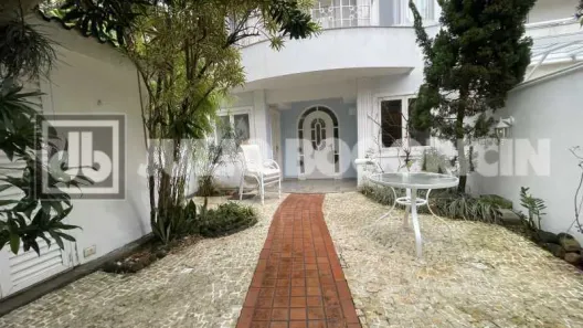 Casa de Condomínio com 4 Quartos à venda, 250m² no Barra da Tijuca, Rio de Janeiro