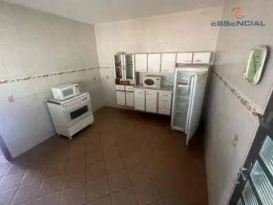 Fazenda/Sítio com 4 Quartos à venda, 224m² no Loteamento Recreio Barra do Capivara (Vitoriana), Botucatu