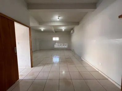 Casa com 1 Quarto para alugar, 80m² no São Benedito, Uberaba