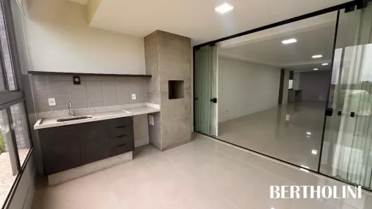 Apartamento com 3 Quartos para alugar, 160m² no Parque Ipiranga, Resende