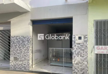 Ponto Comercial à venda, 20m² no Cândida Câmara, Montes Claros