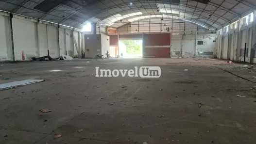 Galpão/Depósito/Armazém para alugar, 3900m² no Benfica, Rio de Janeiro