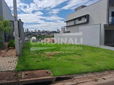 Lote/Terreno à venda, 250m² no Parque Laranjeiras, Araraquara