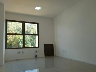 Sala Comercial para alugar, 30m² no Freguesia (Jacarepaguá), Rio de Janeiro