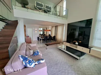 Apartamento com 4 Quartos para alugar, 268m² no Centro, Balneário Camboriú
