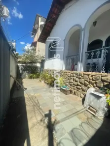 Casa com 3 Quartos à venda, 300m² no Paraíso, Belo Horizonte