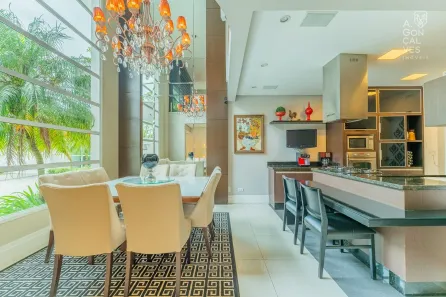 Casa de Condomínio com 3 Quartos à venda, 212m² no Jardim Social, Curitiba