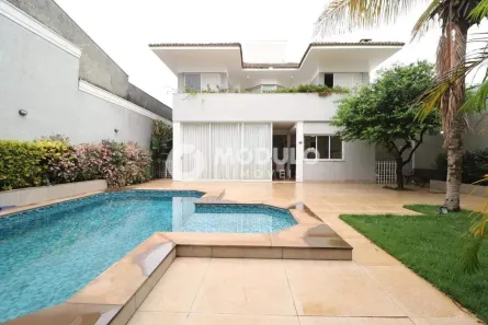 Casa com 4 Quartos à venda, 490m² no Jardim Colina, Uberlândia