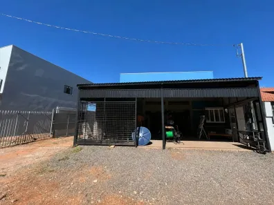 Galpão/Depósito/Armazém com 1 Quarto para alugar, 244m² no Tiradentes, Campo Grande