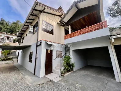 Casa com 3 Quartos para alugar, 130m² no Velha, Blumenau