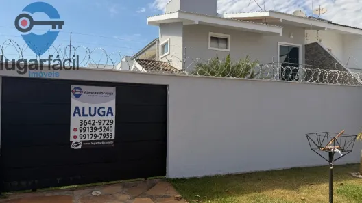 Sobrado com 3 Quartos para alugar, 180m² no Setor Jaó, Goiânia