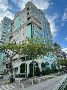 Apartamento com 4 Quartos à venda, 195m² no Meia Praia, Itapema