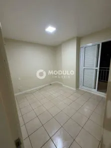 Apartamento com 2 Quartos para alugar, 53m² no Centro, Uberlândia