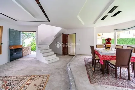 Casa de Condomínio com 3 Quartos à venda, 400m² no Nonoai, Porto Alegre