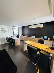 Sala Comercial para alugar, 235m² no Menino Deus, Porto Alegre