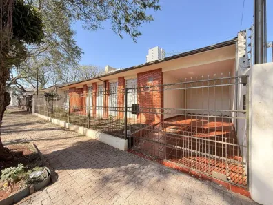 Casa com 3 Quartos para alugar, 175m² no Zona 07, Maringá