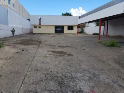Galpão/Depósito/Armazém à venda, 900m² no Zona Industrial, Brasília
