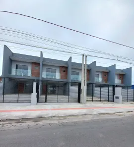 Sobrado com 3 Quartos à venda, 175m² no Costa e Silva, Joinville