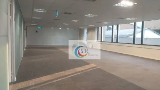 Sala Comercial para alugar, 245m² no Vila Olímpia, São Paulo