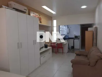 Kitnet com 1 Quarto à venda, 40m² no Copacabana, Rio de Janeiro