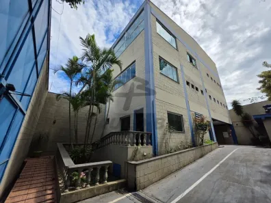 Galpão/Depósito/Armazém para alugar, 717m² no Vila Metalúrgica, Santo André