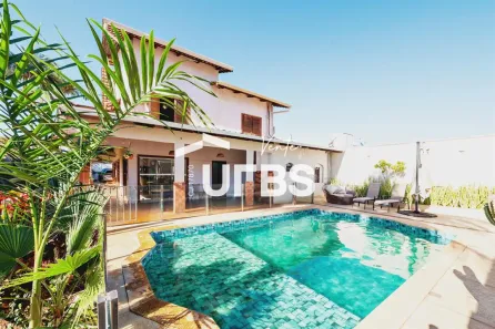 Sobrado com 5 Quartos à venda, 444m² no Goiânia 2, Goiânia