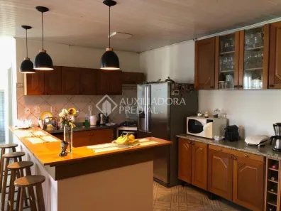 Sobrado com 3 Quartos à venda, 380m² no Vila Ipiranga, Porto Alegre