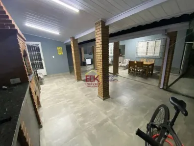 Casa com 3 Quartos à venda, 220m² no Parque São Cristóvão, Taubaté