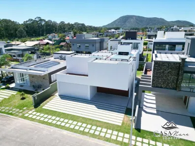Casa de Condomínio com 4 Quartos à venda, 297m² no São João do Rio Vermelho, Florianópolis