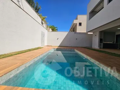 Casa de Condomínio com 4 Quartos para alugar, 290m² no Jardim Sul, Uberlândia