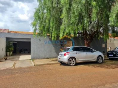 Casa com 4 Quartos à venda, 180m² no Aeroporto, Londrina
