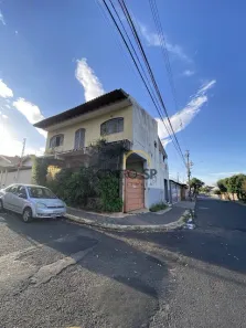 Casa com 3 Quartos para alugar, 280m² no Vila Lemos, Bauru