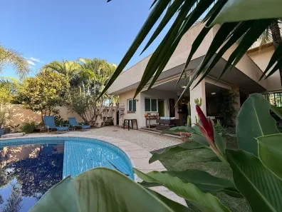 Casa de Condomínio com 4 Quartos à venda, 350m² no Jardins Atenas, Goiânia
