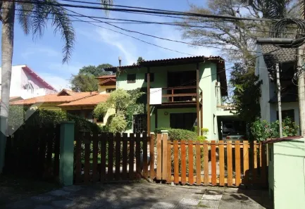 Casa de Condomínio com 3 Quartos à venda, 225m² no São Lucas, Viamão