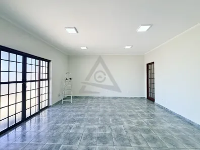 Casa com 3 Quartos à venda, 250m² no Jardim dos Oliveiras, Campinas