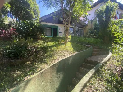 Casa com 3 Quartos à venda, 157m² no São Lourenço, Curitiba