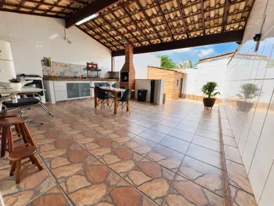 Casa com 3 Quartos à venda, 180m² no São João Batista (Venda Nova), Belo Horizonte