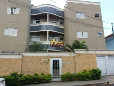 Apartamento com 3 Quartos para alugar, 117m² no São Sebastião, Uberaba