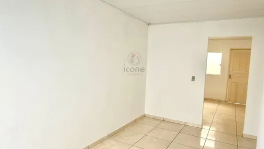 Casa com 3 Quartos para alugar, 60m² no Cidade Industrial, Curitiba