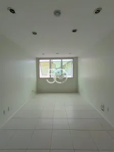 Ponto Comercial para venda ou aluguel, 33m² no Freguesia (Jacarepaguá), Rio de Janeiro