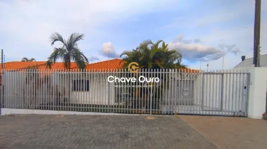Casa com 3 Quartos à venda, 184m² no Centro, Cascavel