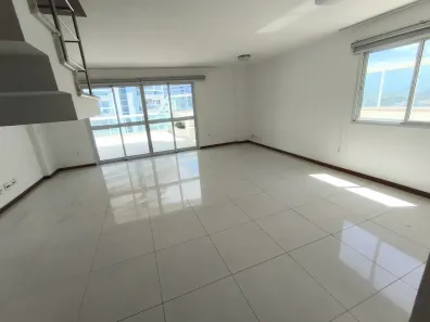 Cobertura com 3 Quartos à venda, 220m² no Glória, Macaé