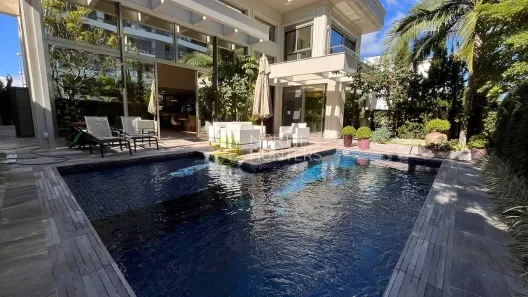 Casa com 3 Quartos para alugar, 630m² no Jurerê Internacional, Florianópolis