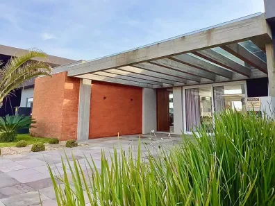 Casa de Condomínio com 3 Quartos à venda, 200m² no Rainha do Mar, Xangri-Lá