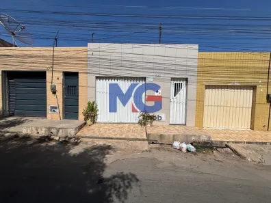 Casa com 2 Quartos à venda, 150m² no Prefeito Carlos Alberto da Cruz, Juazeiro do Norte