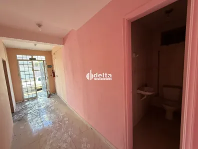 Ponto Comercial para alugar, 40m² no Osvaldo Rezende, Uberlândia
