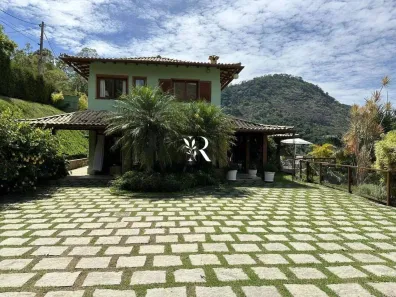 Casa com 3 Quartos à venda, 1836m² no Pedro do Rio, Petrópolis