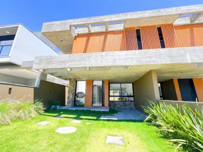 Sobrado com 3 Quartos à venda, 150m² no Rio Tavares, Florianópolis