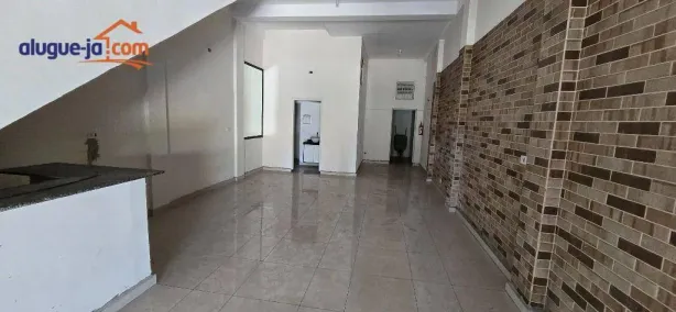 Ponto Comercial para alugar, 200m² no Vila Thais, Atibaia